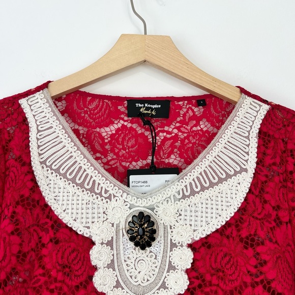 The Kooples Moonlight Red Floral Lace Vampire A Line Brooch Blouse UK M - Picture 2 of 12